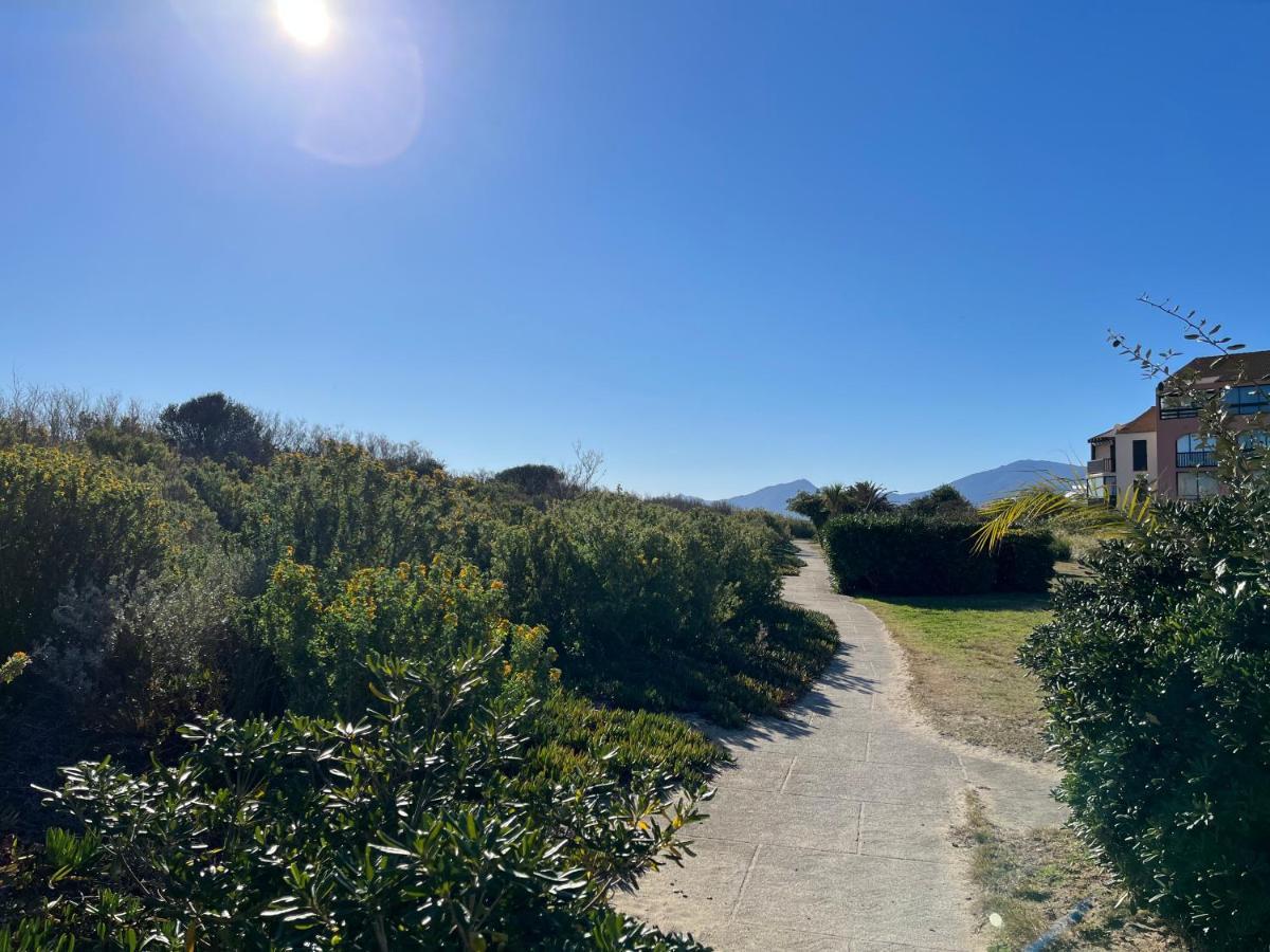 Apartment Entre La Lagune Et La Avec Piscine, Direct Plage, Vue Partielle *