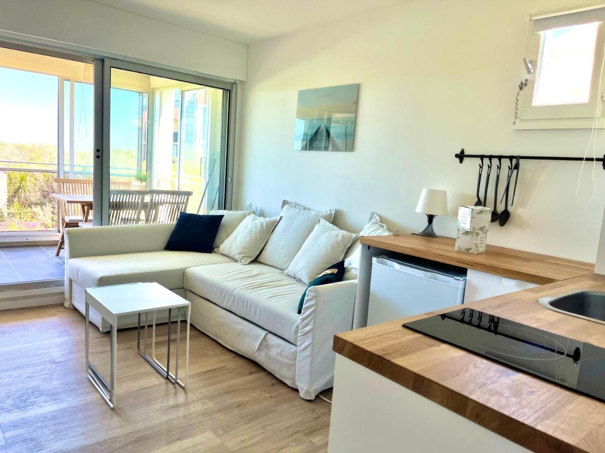 Apartment Entre La Lagune Et La Avec Piscine, Direct Plage, Vue Partielle