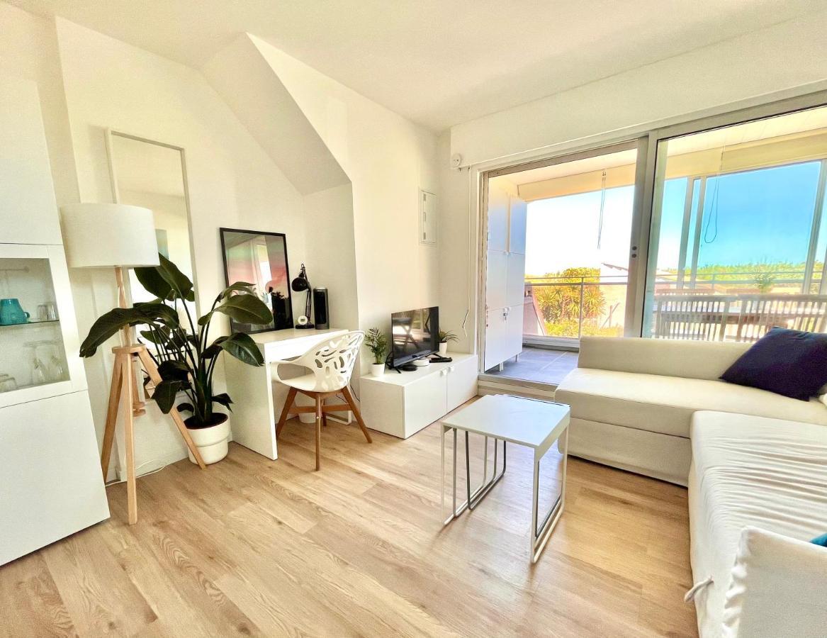 Entre La Lagune Et La Avec Piscine, Direct Plage, Vue Partielle Apartment